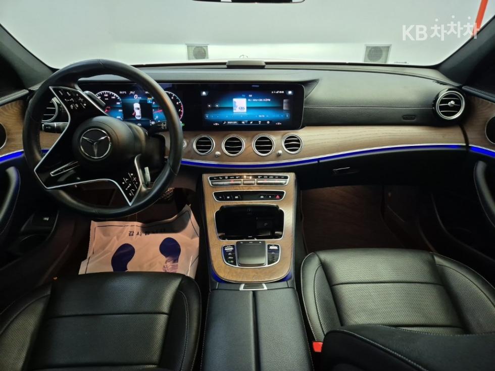 Mercedes-Benz E-klasse — miniaturë 7