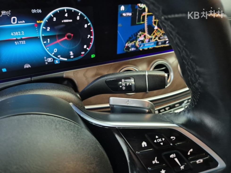 Mercedes-Benz E-klasse — miniaturë 8