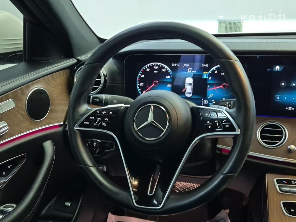 Mercedes-Benz E-klasse — miniaturë 9