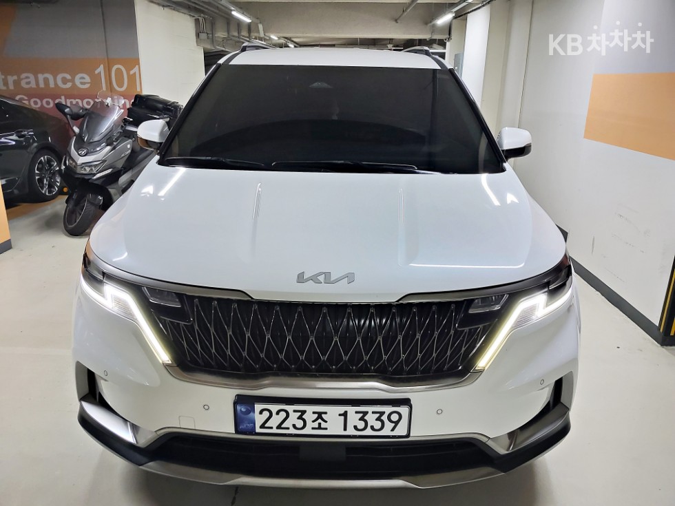 Kia Carnival — miniaturë 6