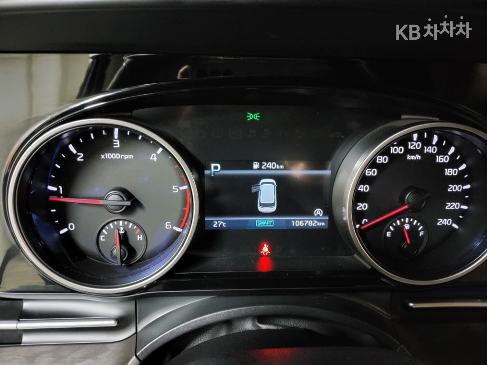 Kia Carnival — miniaturë 13