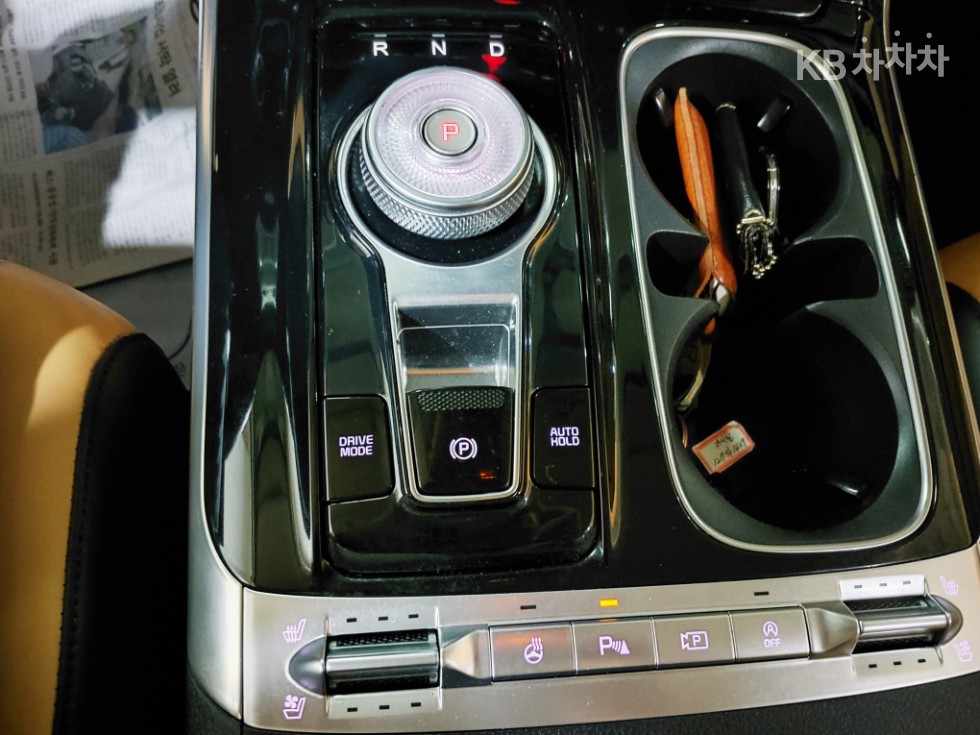 Kia Carnival — miniaturë 16