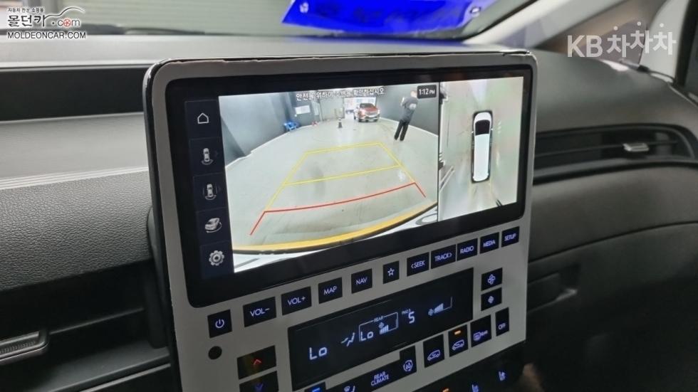 Hyundai Staria — miniaturë 13