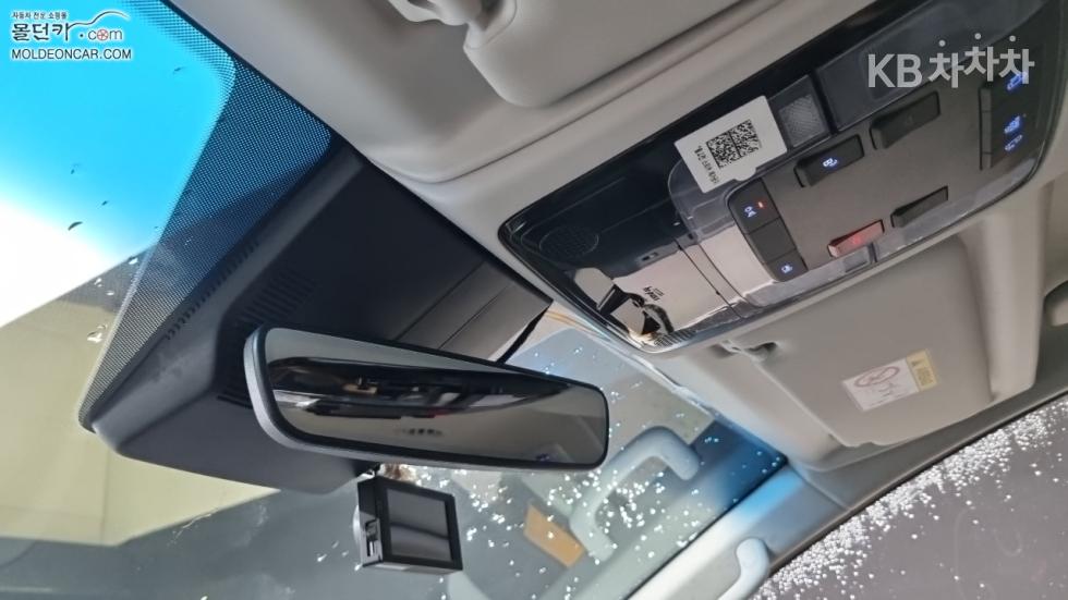 Hyundai Staria — miniaturë 15