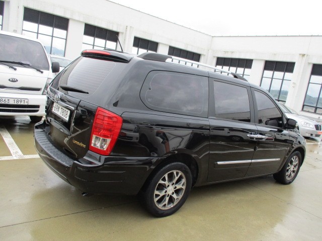 Kia Carnival — miniaturë 5