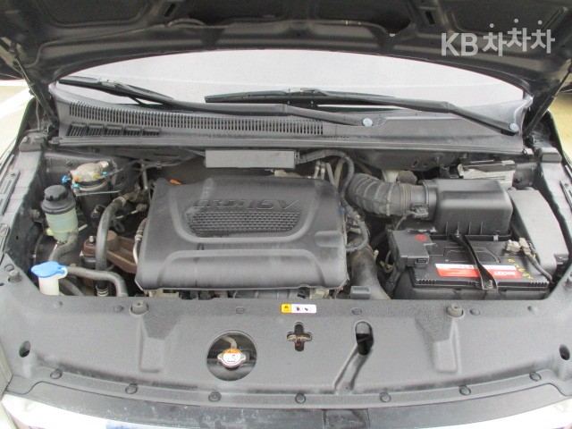 Kia Carnival — miniaturë 11
