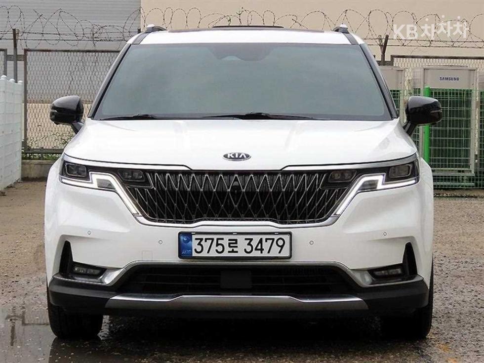 Kia Carnival — miniaturë 2
