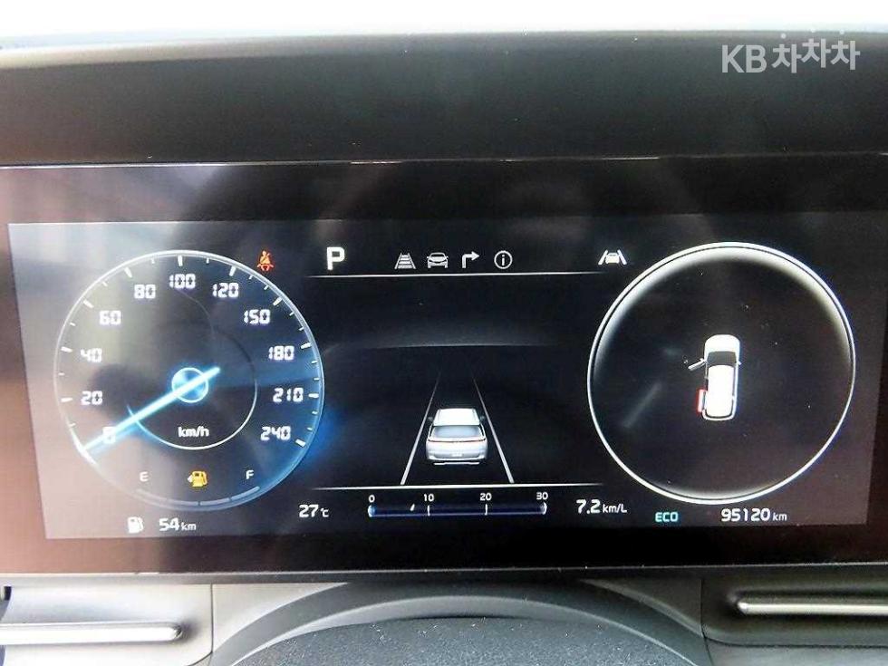 Kia Carnival — miniaturë 9