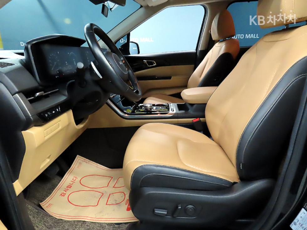 Kia Carnival — miniaturë 6