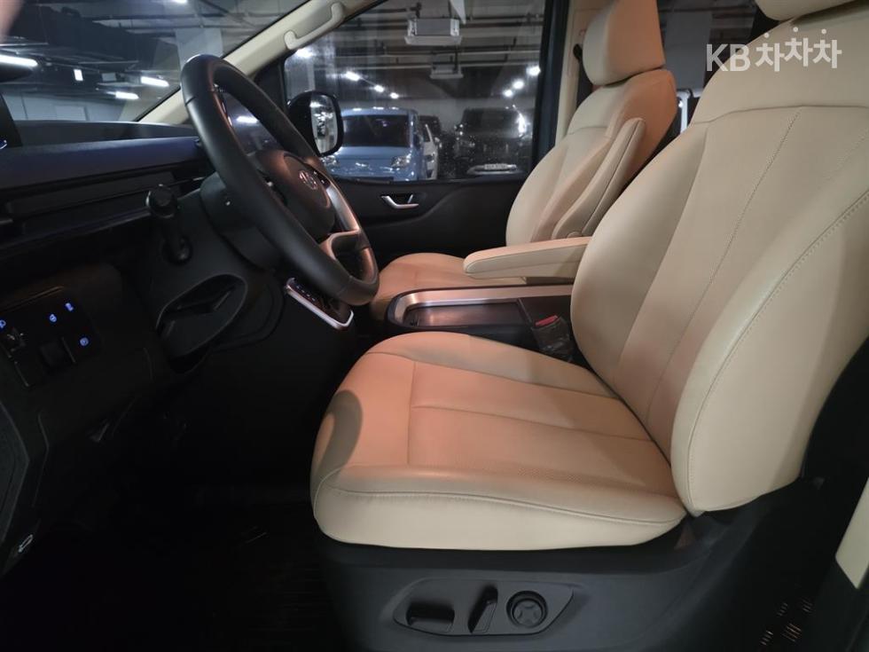 Hyundai Staria — miniaturë 8