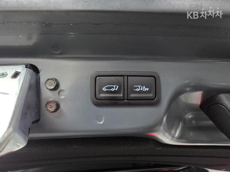 Hyundai Staria — miniaturë 11