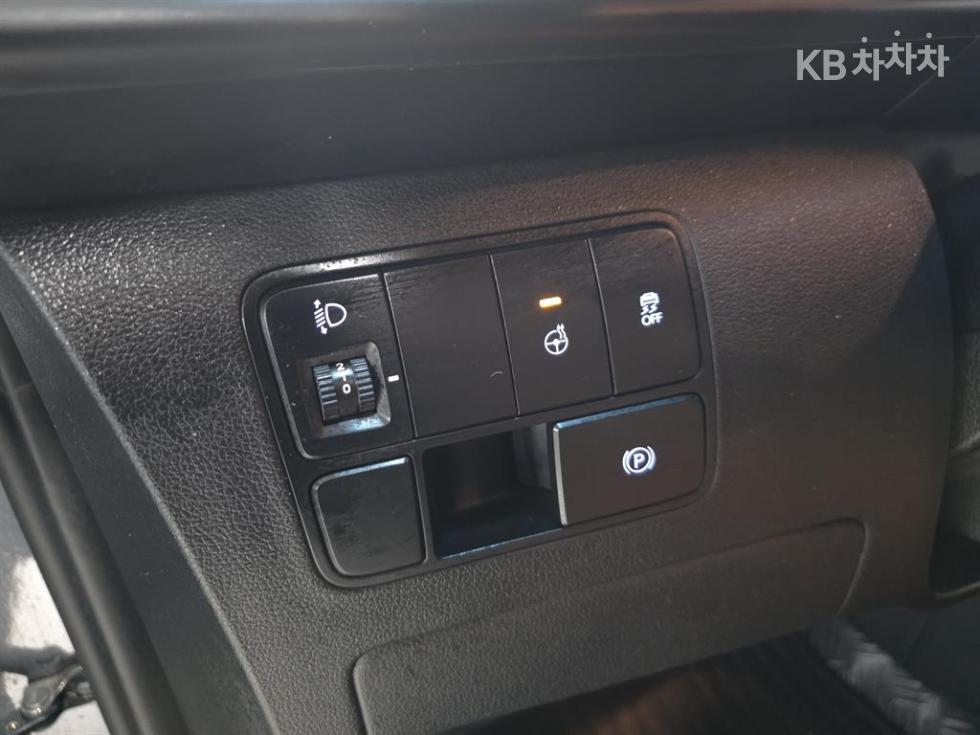 Hyundai Staria — miniaturë 12