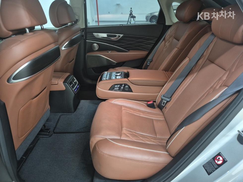 Kia K9 — miniaturë 12