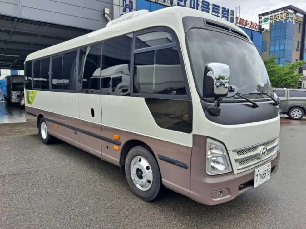 Hyundai County