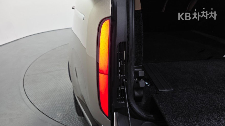Land Rover Range Rover — miniaturë 18