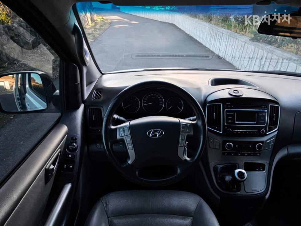 Hyundai Starex — miniaturë 8