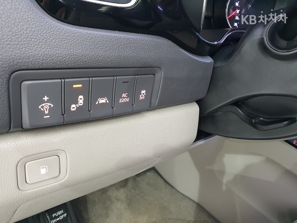 Kia Carnival — miniaturë 12