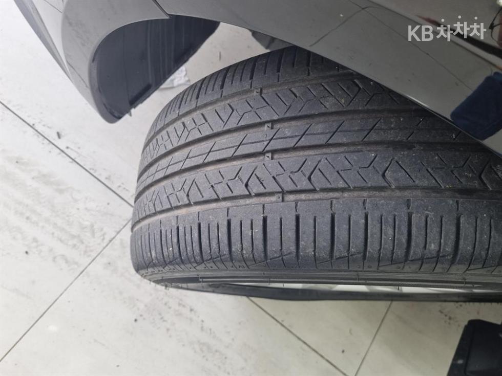 Kia K7 — miniaturë 9