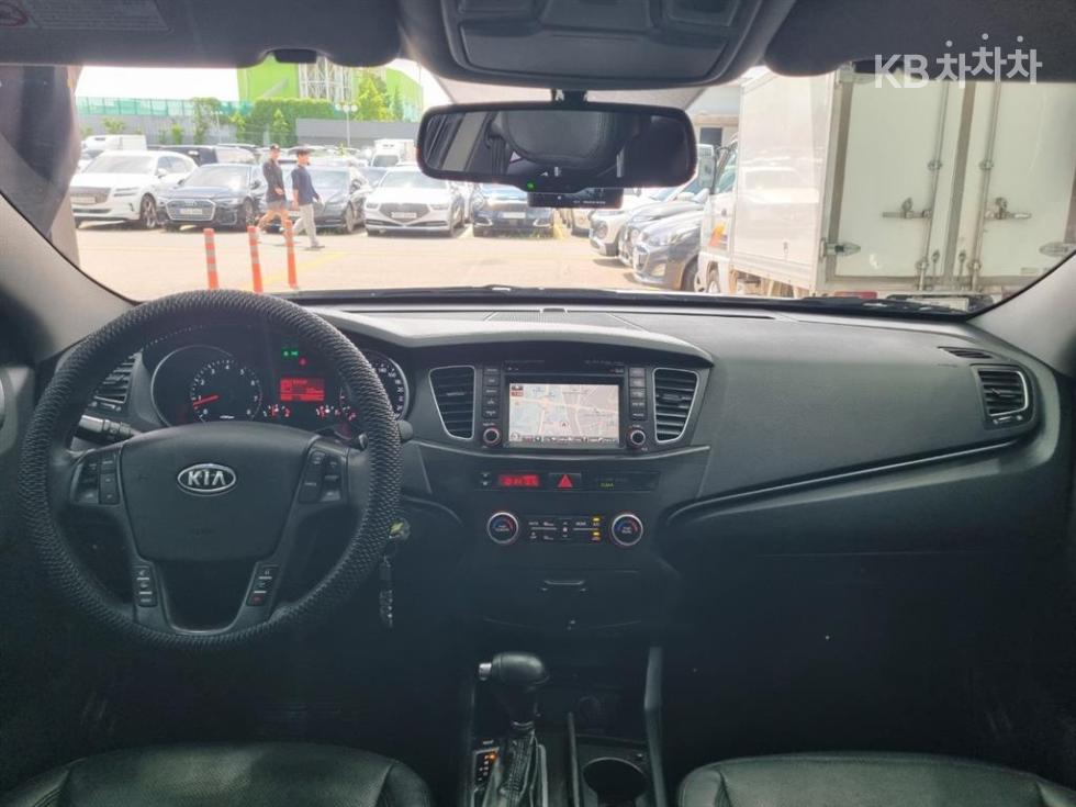 Kia K7 — miniaturë 10