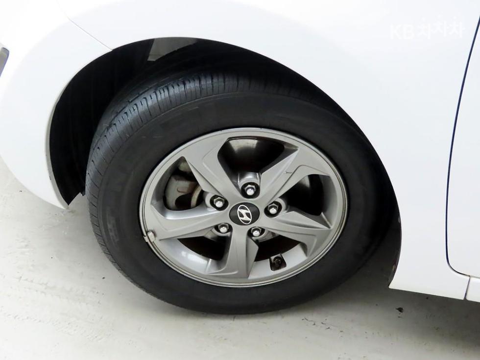 Hyundai Avante — miniaturë 19