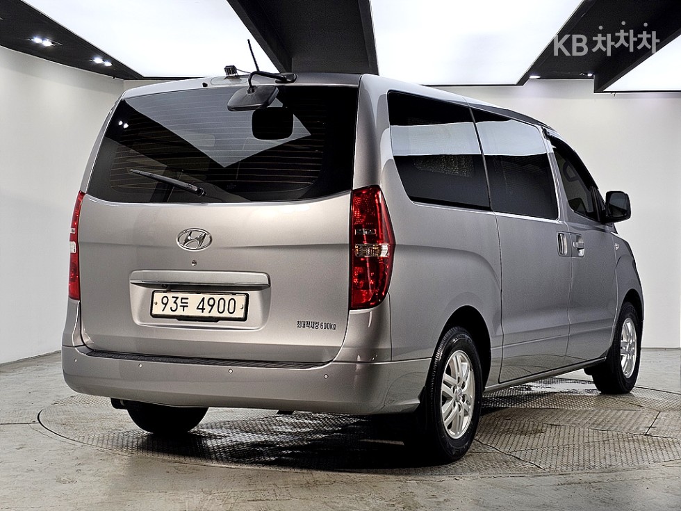 Hyundai Starex — miniaturë 4