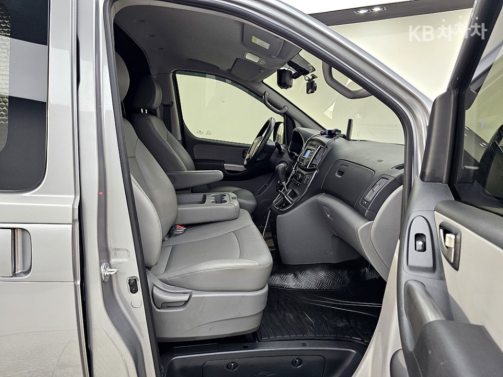 Hyundai Starex — miniaturë 5