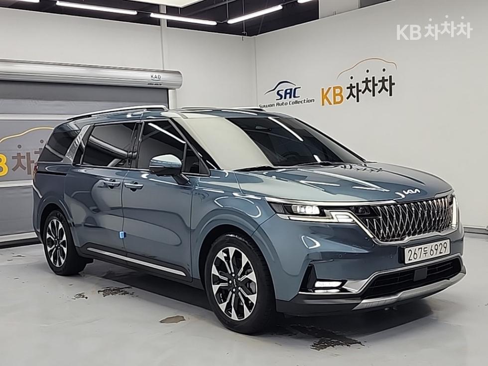 Kia Carnival — miniaturë 4