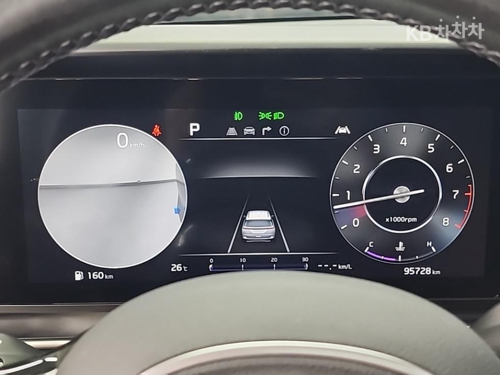 Kia Carnival — miniaturë 6
