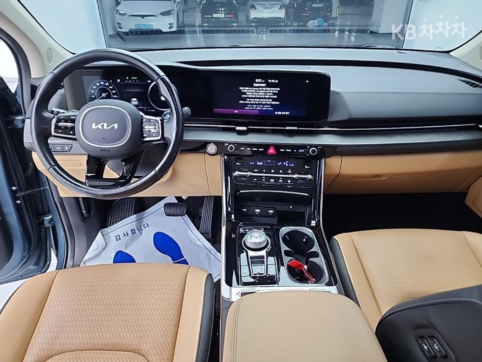 Kia Carnival — miniaturë 7