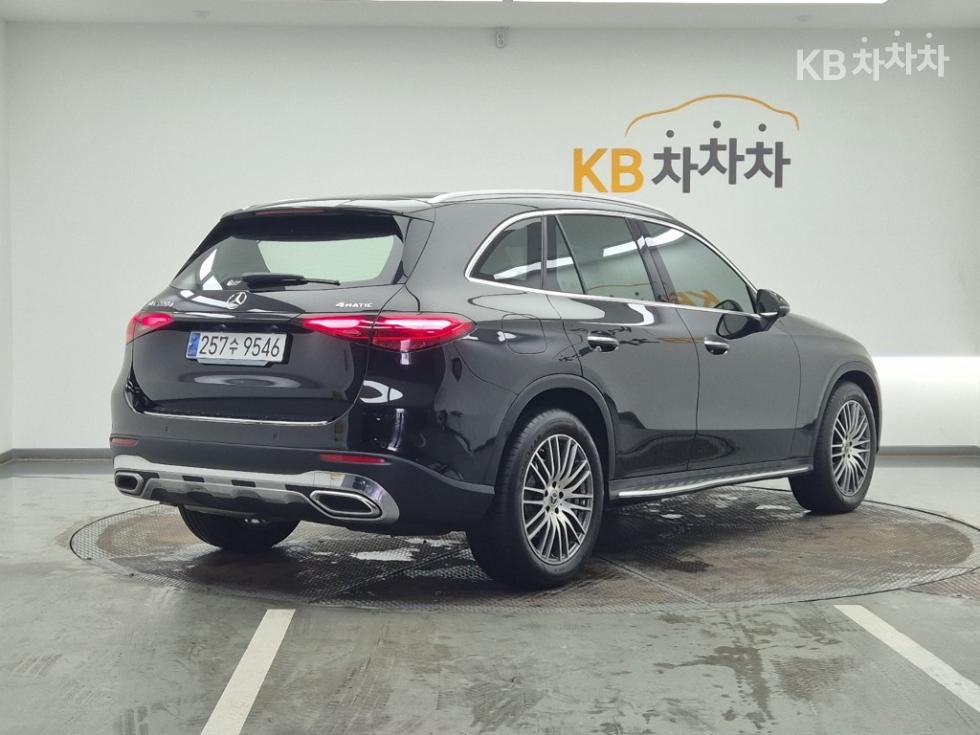 Mercedes-Benz GLC — miniaturë 4