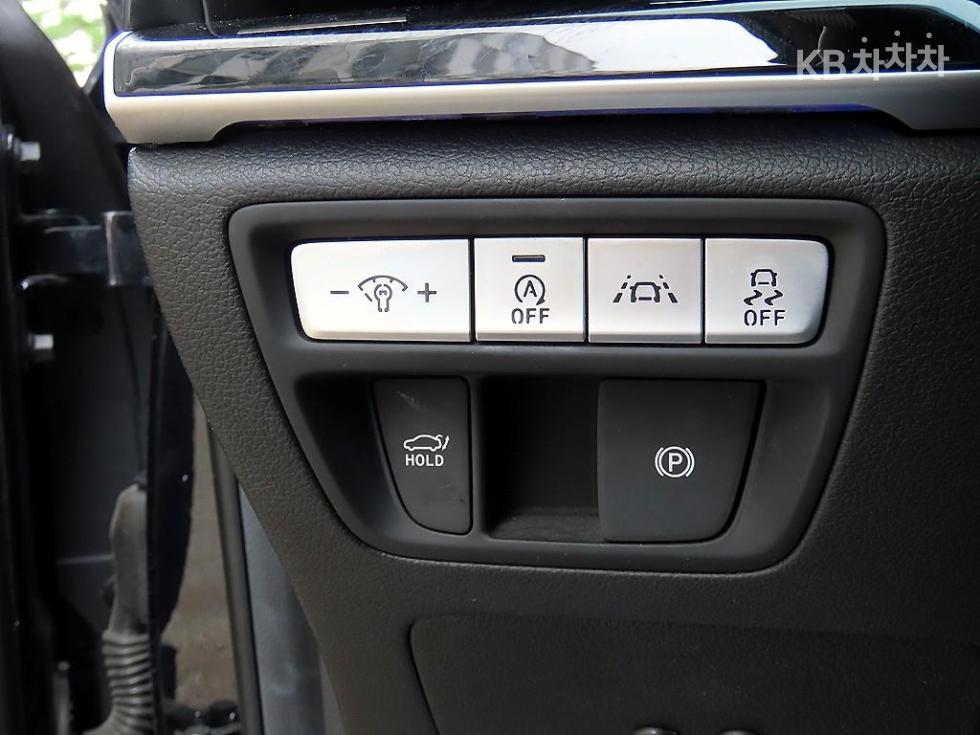 Genesis G80 — miniaturë 13