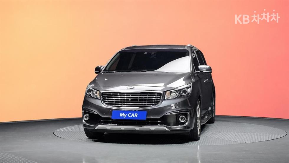 Kia Carnival — miniaturë 2