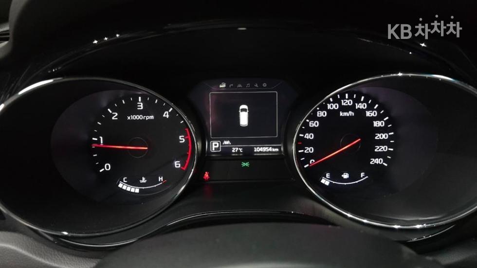 Kia Carnival — miniaturë 5