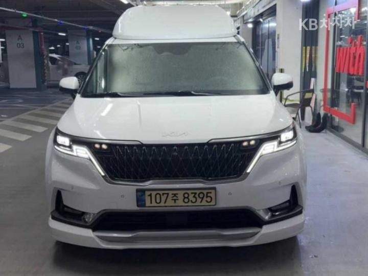 Kia Carnival 하이리무진 D2.2 7인승 — foto 1
