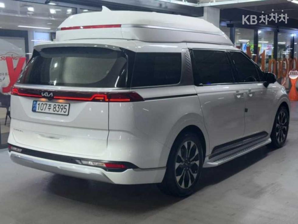 Kia Carnival — miniaturë 4