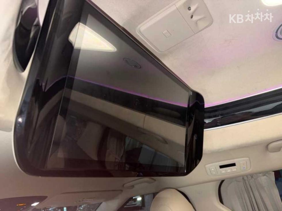 Kia Carnival — miniaturë 16