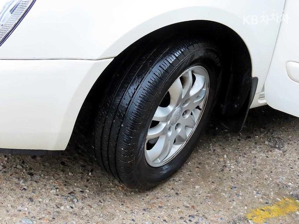 Kia Carnival — miniaturë 20