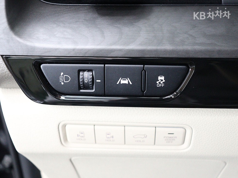 Kia Carnival — miniaturë 12