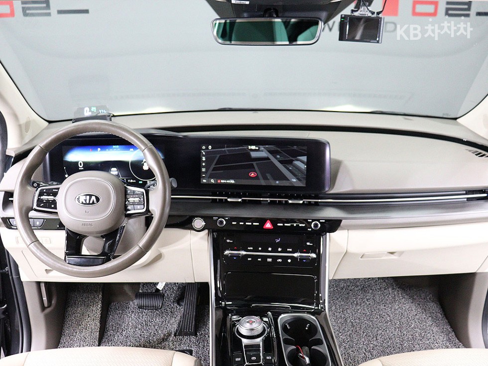 Kia Carnival — miniaturë 13