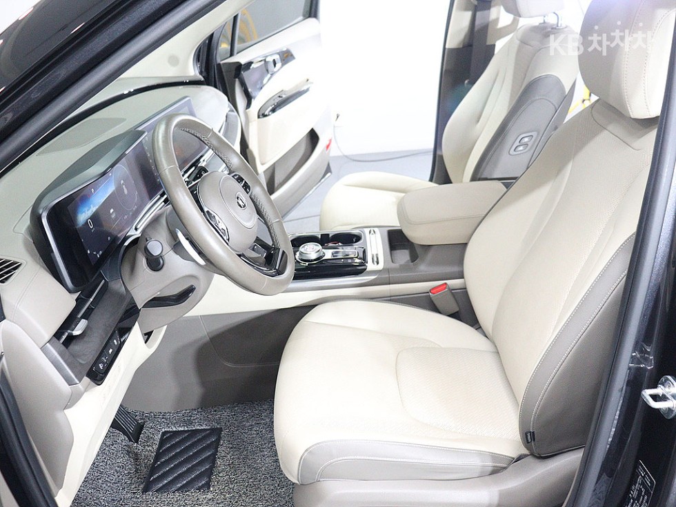 Kia Carnival — miniaturë 16