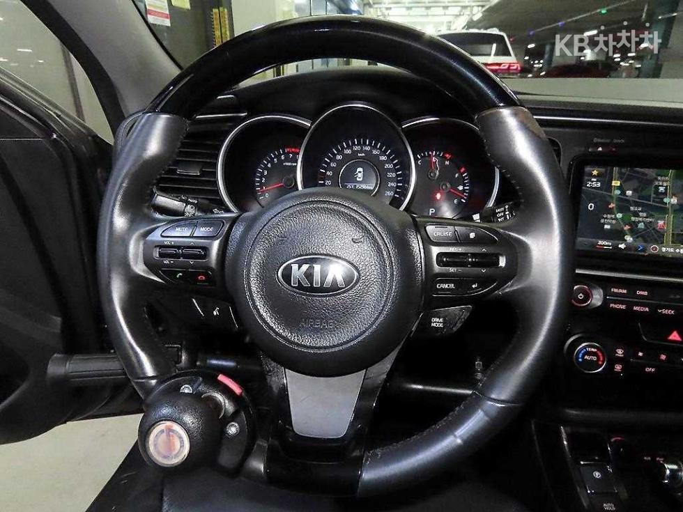 Kia K5 — miniaturë 8