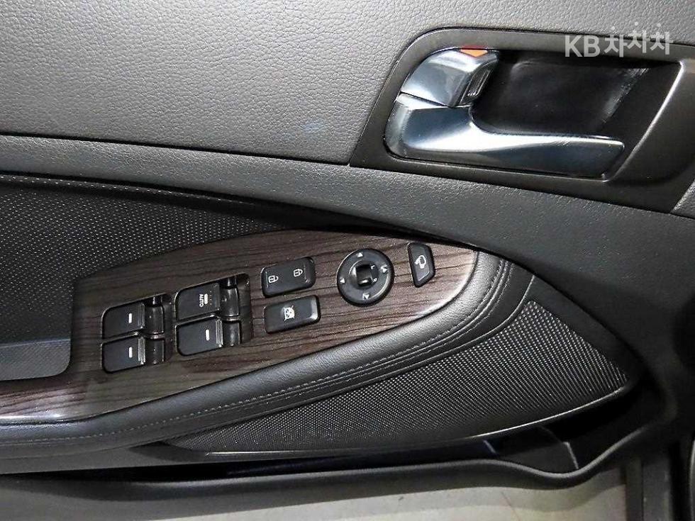 Kia K5 — miniaturë 14