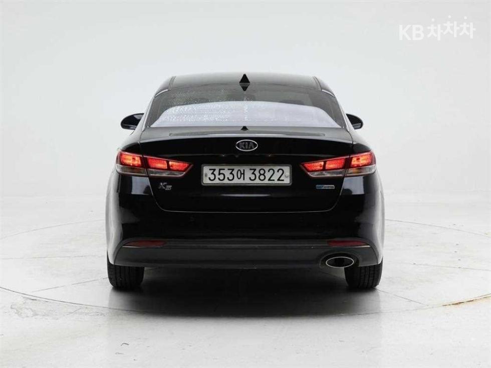 Kia K5 — miniaturë 5