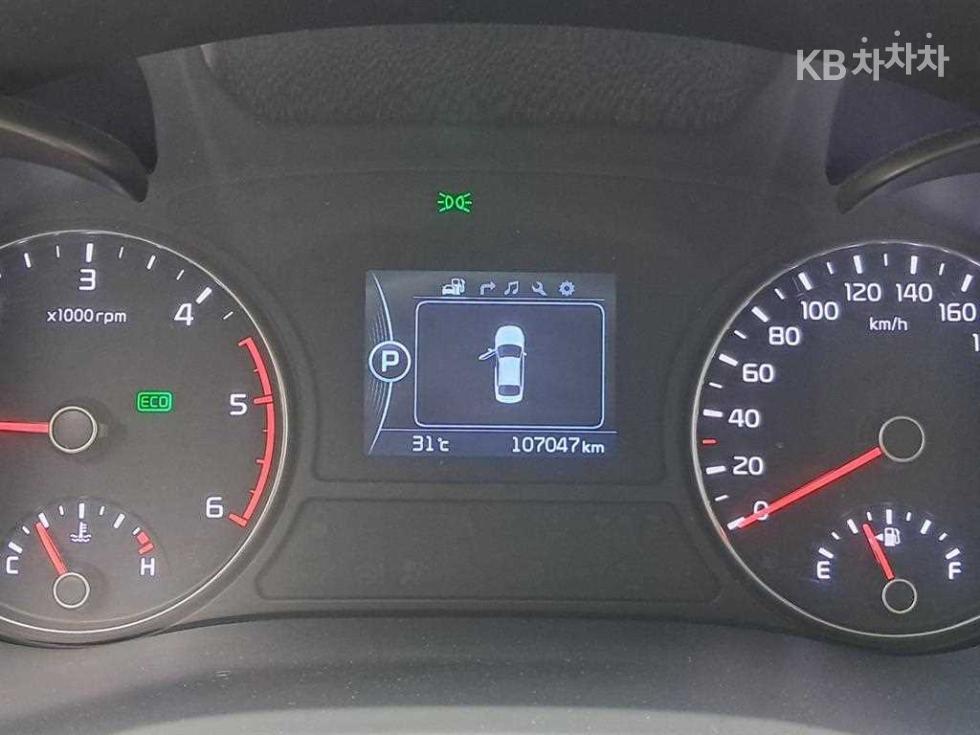 Kia K5 — miniaturë 8