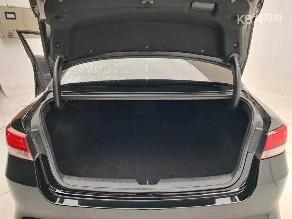 Kia K5 — miniaturë 17