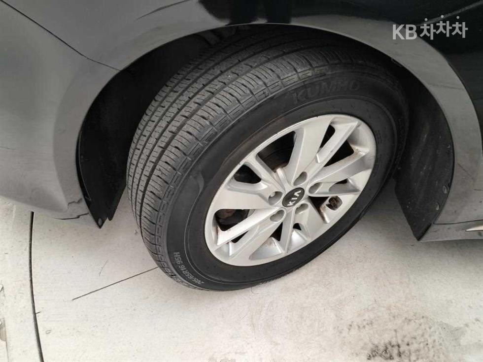 Kia K5 — miniaturë 19
