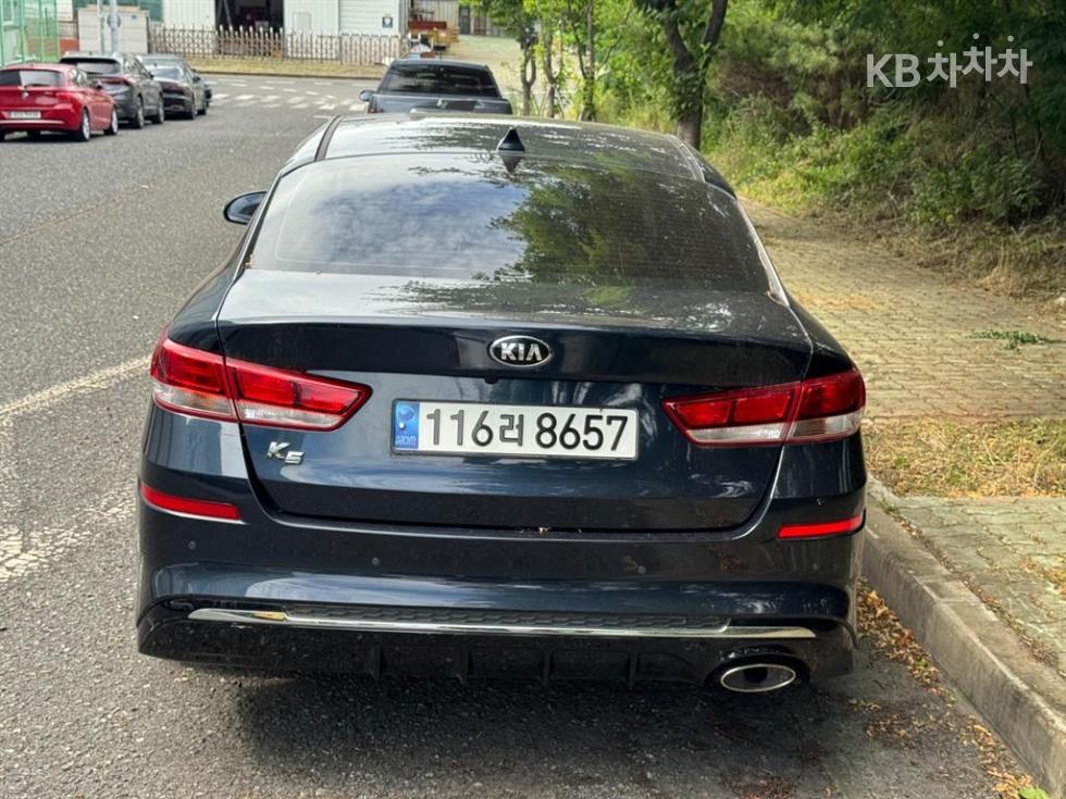 Kia K5 — miniaturë 4