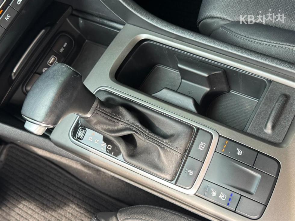 Kia K5 — miniaturë 14