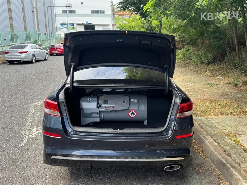 Kia K5 — miniaturë 18