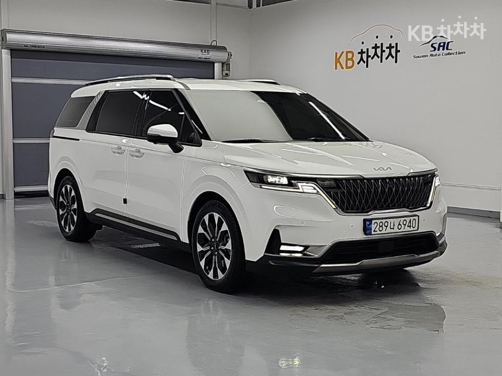 Kia Carnival — miniaturë 4